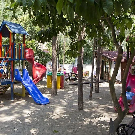 Marvida Akman Park קמר